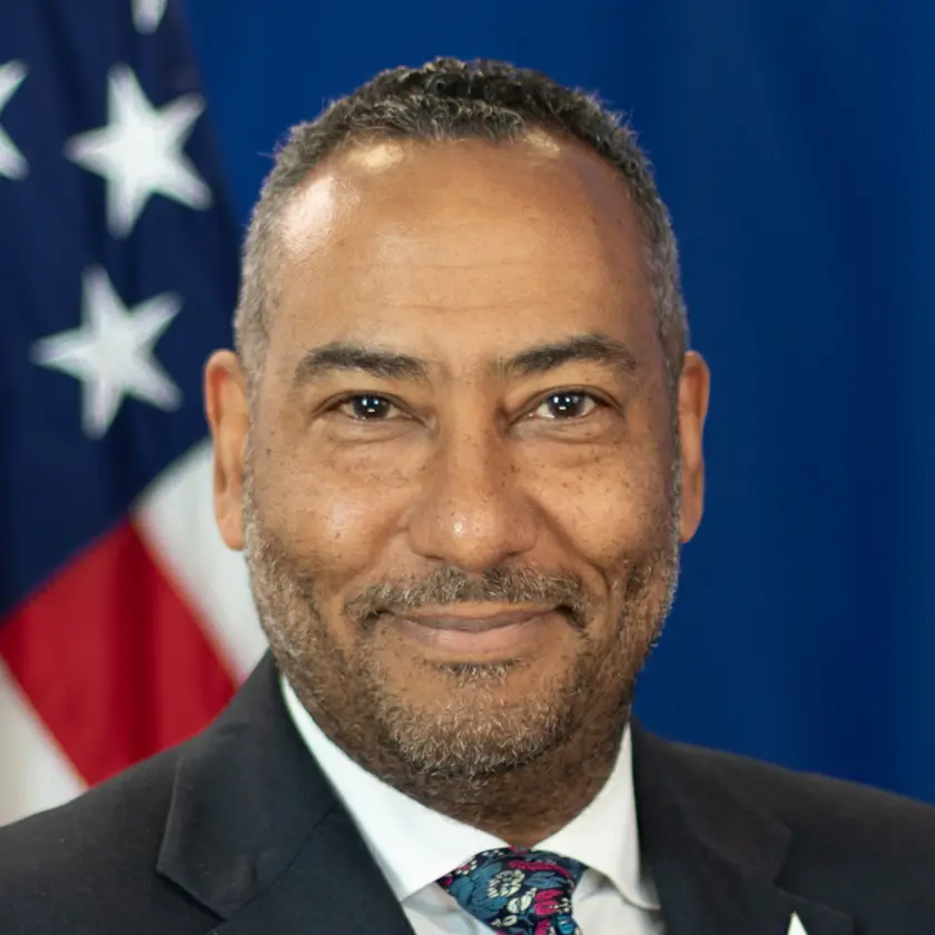 アーロン・D・スナイプ｜在日米国大使館 首席公使